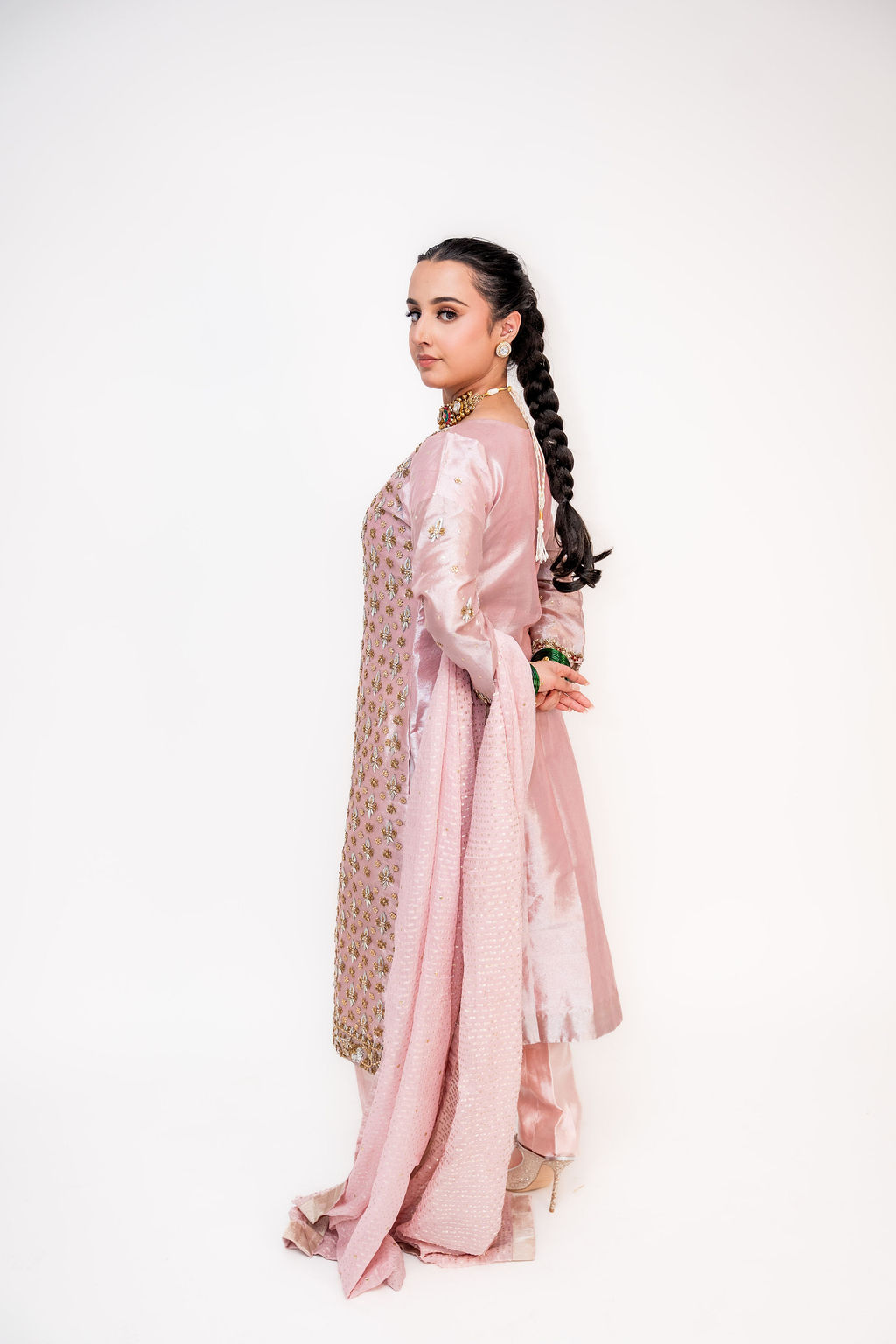 Mah-e-Gulabi (ਮਹ-ਏ-ਗੁਲਾਬੀ | ماہِ گلابی)-Moonlike Pink Flower (Image - 1)