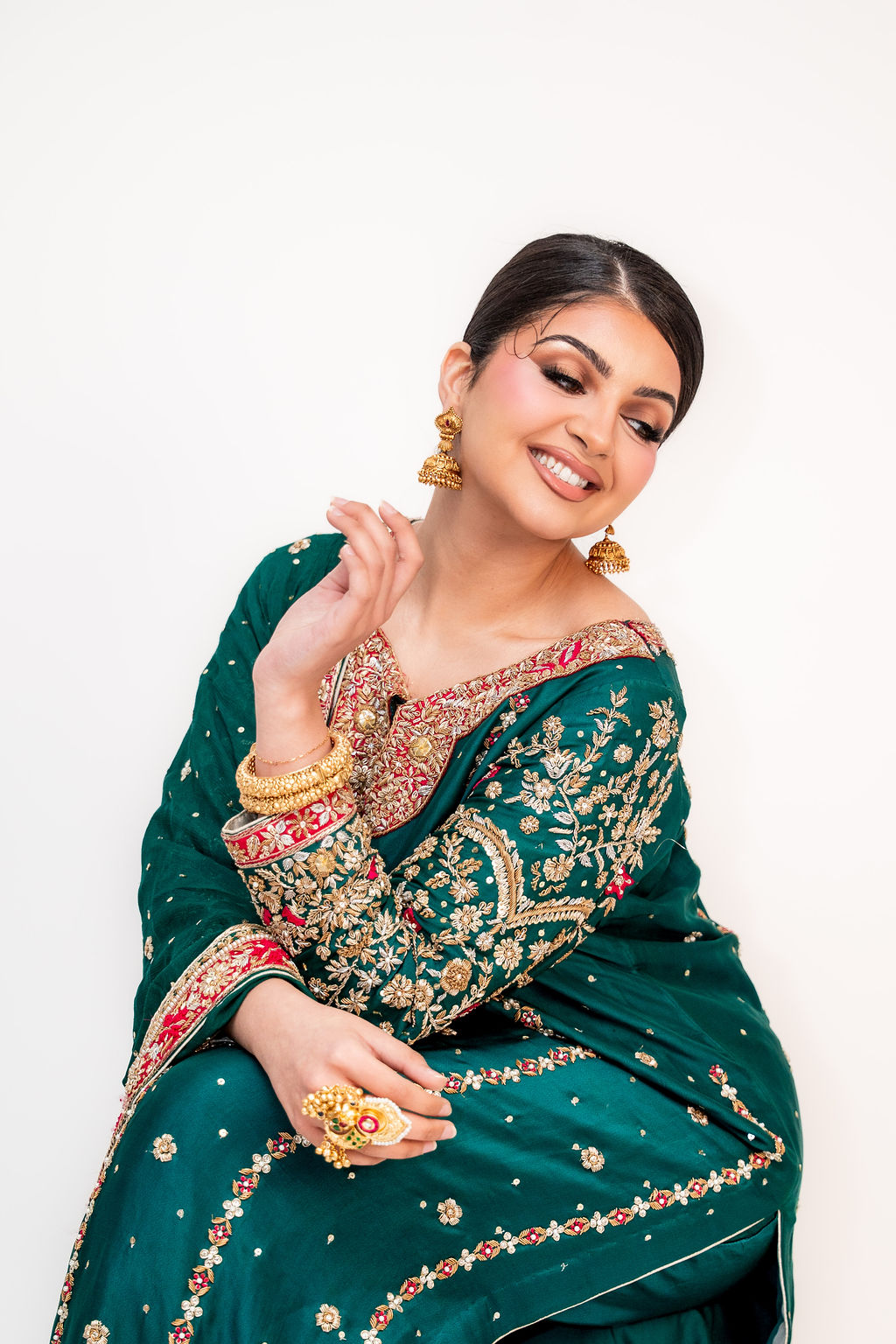 Mah-e-Gulzar (ਮਹ-ਏ-ਗੁਲਜ਼ਾਰ | ماہِ گلزار)-Moon of the Garden (Image - 1)