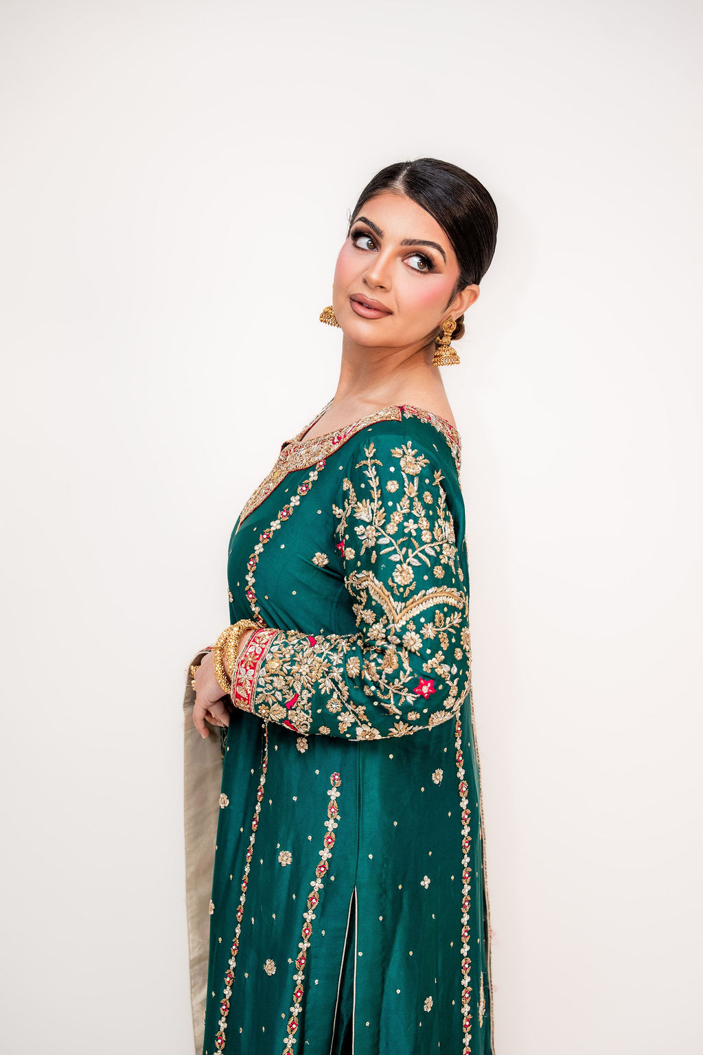 Mah-e-Gulzar (ਮਹ-ਏ-ਗੁਲਜ਼ਾਰ | ماہِ گلزار)-Moon of the Garden (Image - 1)