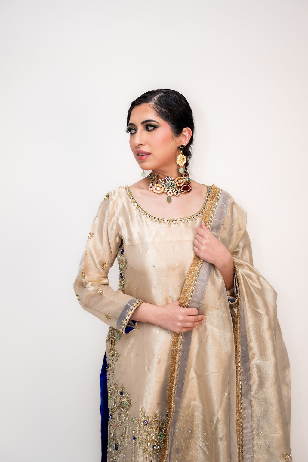 Mehr-e-Zar (مہرِ زر | ਮਹਰ-ਏ-ਜ਼ਰ)-Sunlit Gold From the Lehnda Panjab Collection (Image - 1)