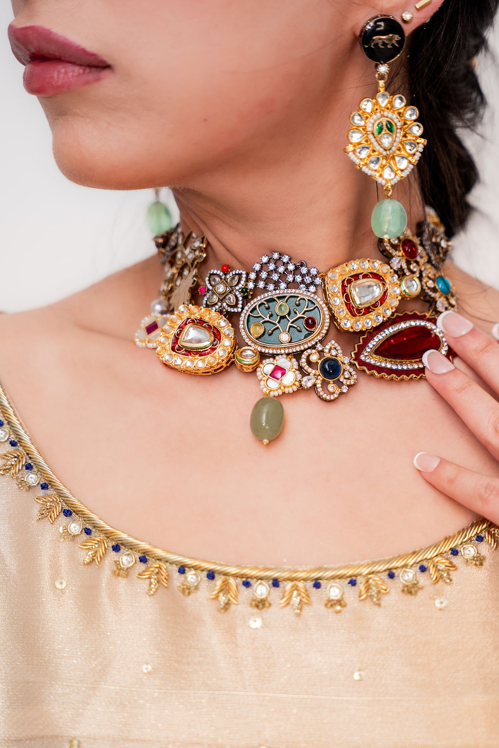 Mehr-e-Zar (مہرِ زر | ਮਹਰ-ਏ-ਜ਼ਰ)-Sunlit Gold From the Lehnda Panjab Collection (Image - 1)