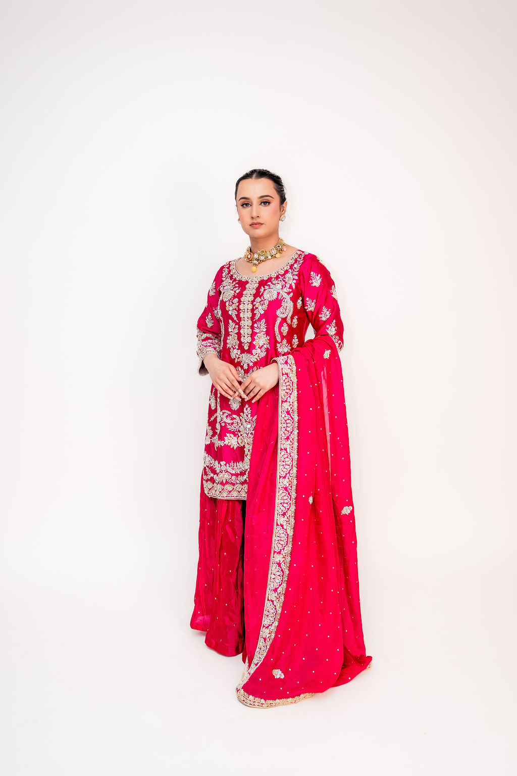 Noor-e-Gulabi (ਨੂਰ-ਏ-ਗੁਲਾਬੀ | نورِ گلابی)-Radiance of Pink Flowers (Image - 1)