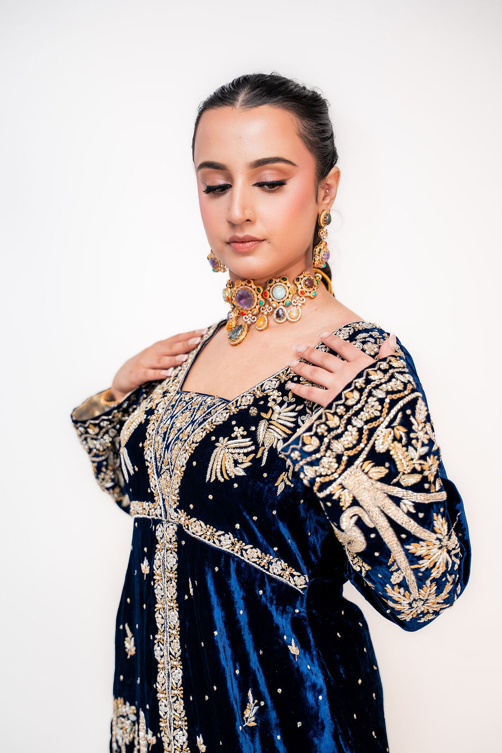 Noor-e-Neelam (ਨੂਰ-ਏ-ਨੀਲਮ | نورِ نیلم) -Light of Sapphire (Image - 1)