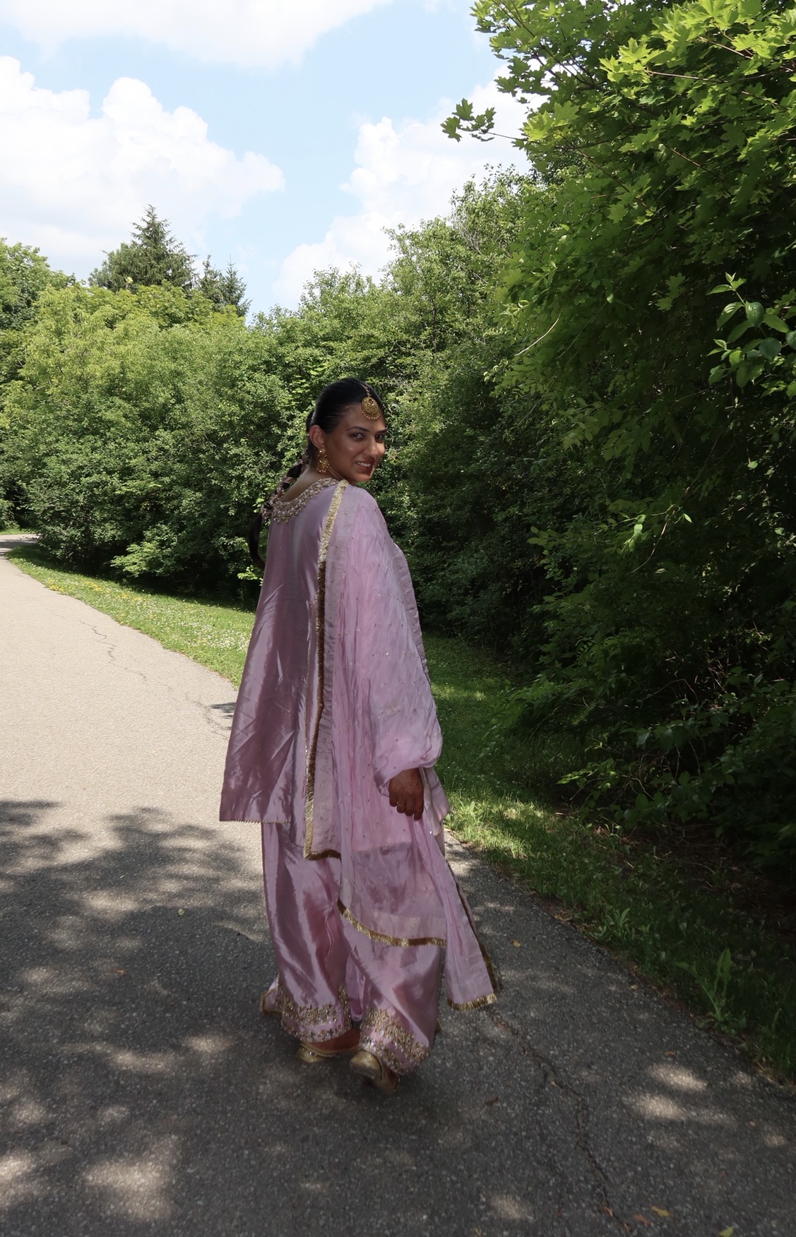Rang-e-Gulabi (رنگِ گلابی | ਰੰਗ-ਏ-ਗੁਲਾਬੀ) The Shade of Pink (Image - 1)