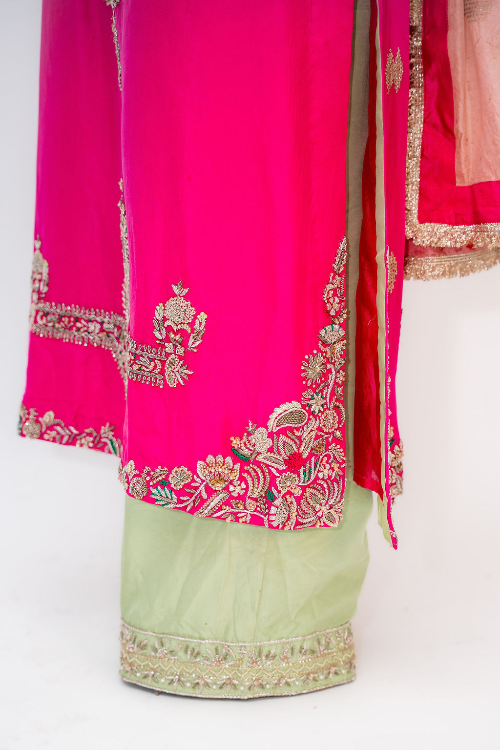 Rang-e-Gulzar (ਰੰਗ-ਏ-ਗੁਲਜ਼ਾਰ | رنگِ گلزار)-Colors of the Garden (Image - 1)