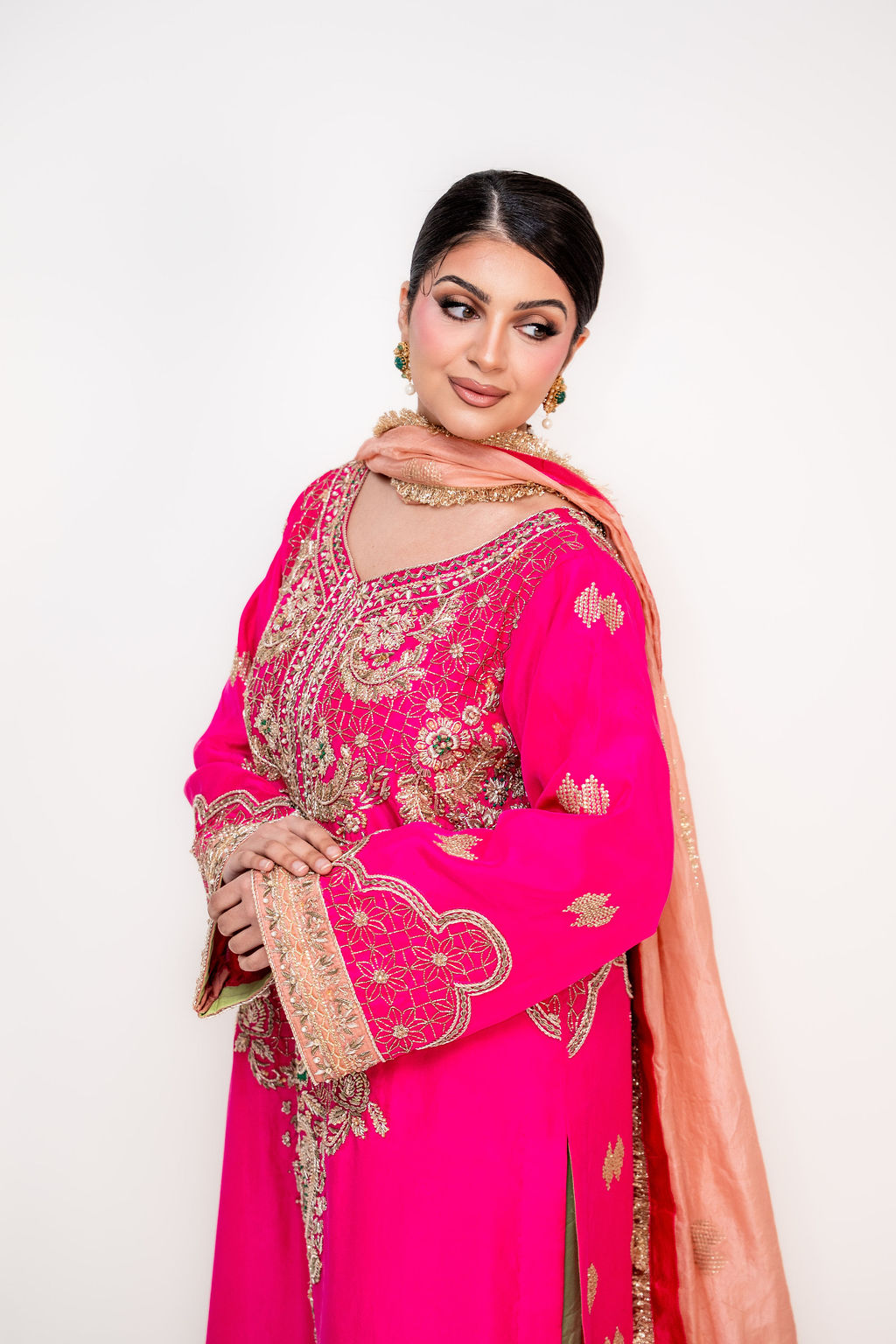 Rang-e-Gulzar (ਰੰਗ-ਏ-ਗੁਲਜ਼ਾਰ | رنگِ گلزار)-Colors of the Garden (Image - 1)