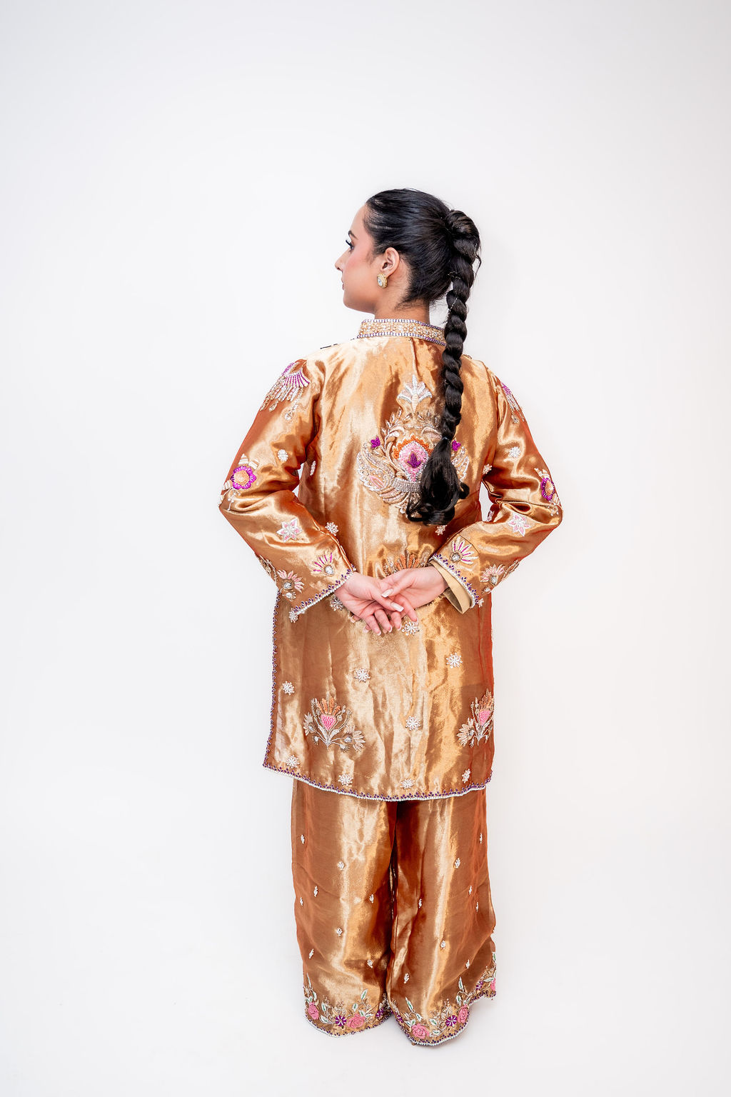 Rang-e-Shola (رنگِ شعلہ | ਰੰਗ-ਏ-ਸ਼ੋਲਾ) — Hue of Flame 1