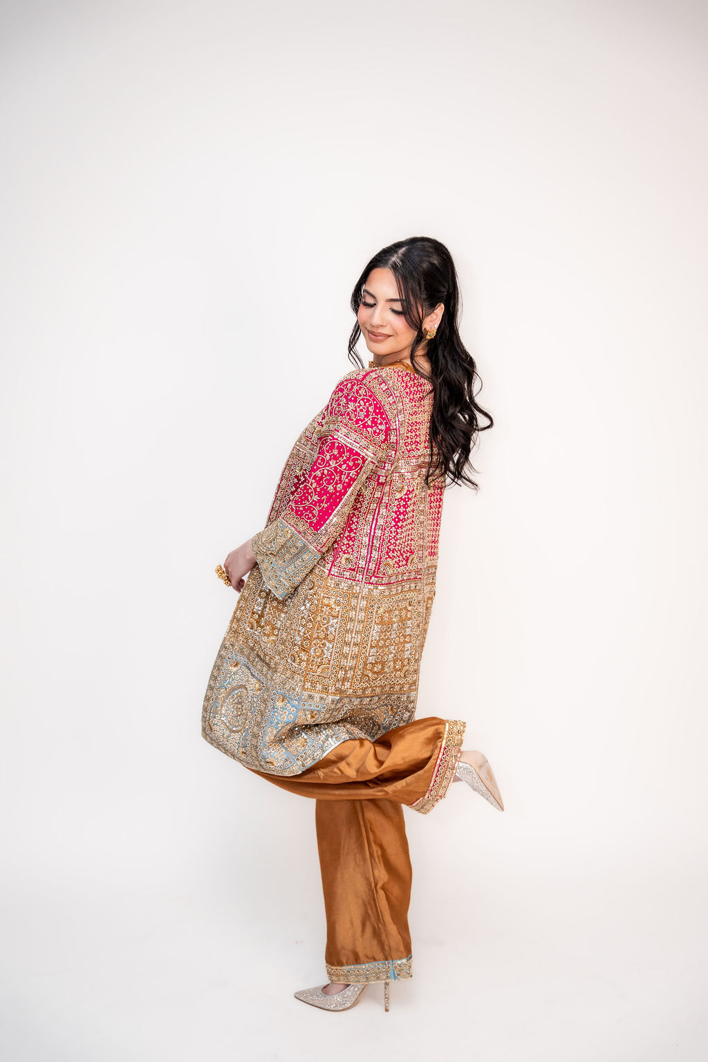 Riwaayat Royale (روایت رائل / ਰਿਵਾਇਤ ਰੋਇਲ) (Image - 1)