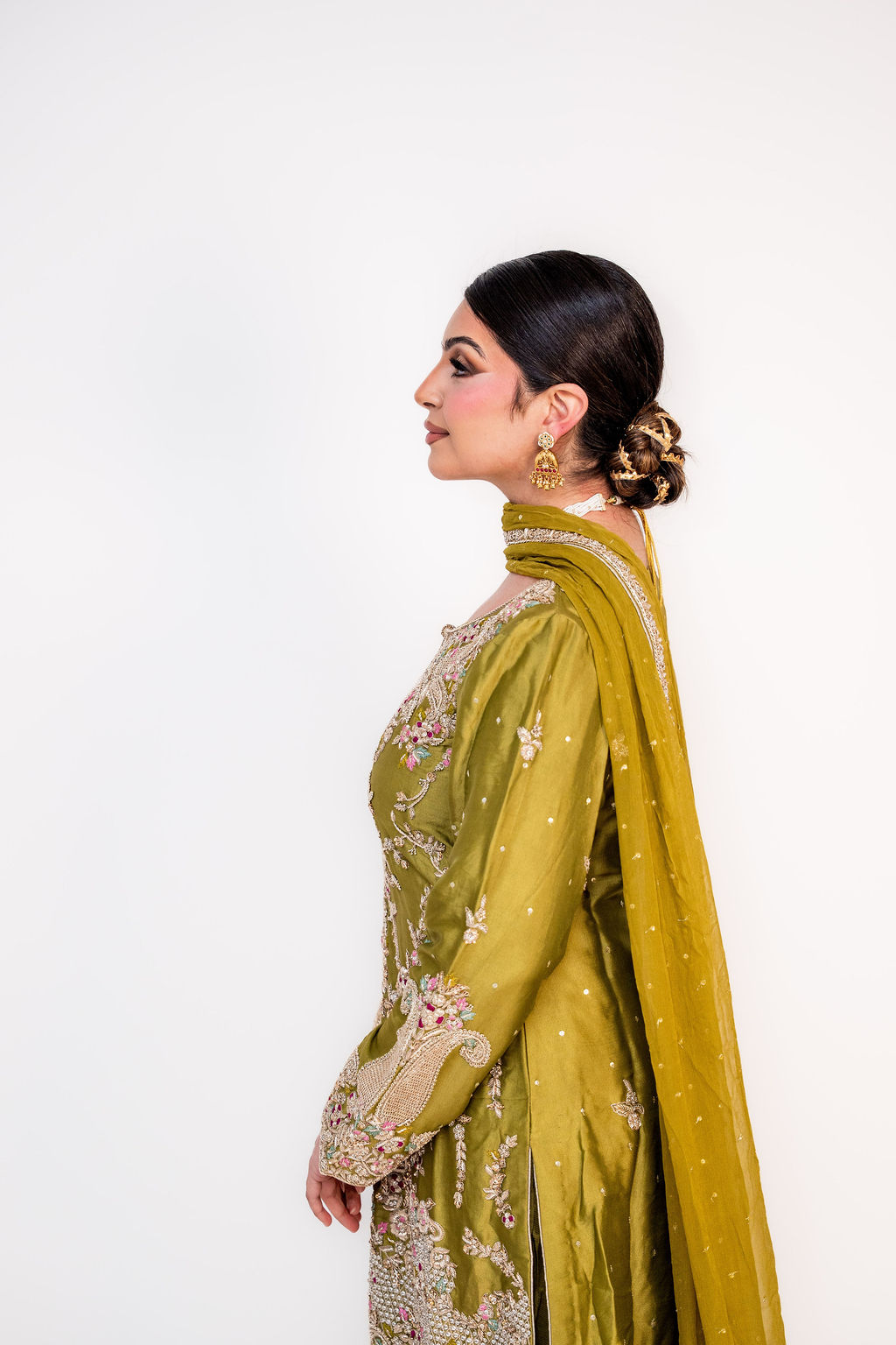 Shahkaar-e-Mumtaz (ਸ਼ਾਹਕਾਰ-ਏ-ਮੁਮਤਾਜ਼ | شاہکارِ ممتاز)-Masterpiece of Elegance (Image - 1)