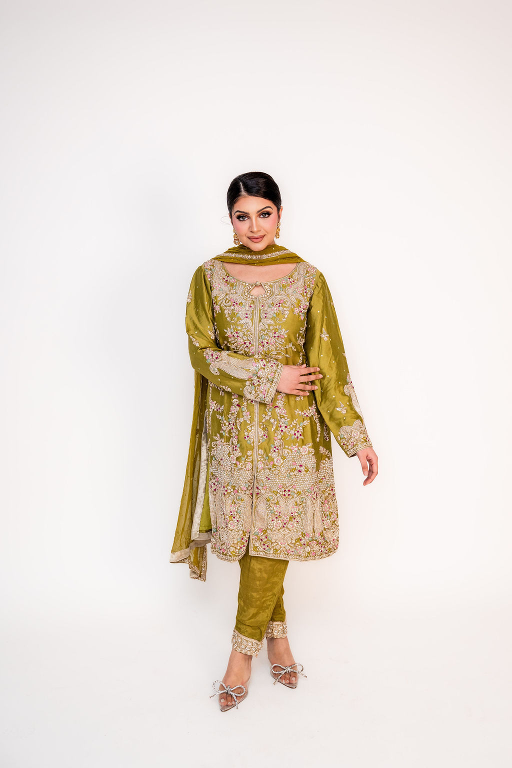 Shahkaar-e-Mumtaz (ਸ਼ਾਹਕਾਰ-ਏ-ਮੁਮਤਾਜ਼ | شاہکارِ ممتاز)-Masterpiece of Elegance 1