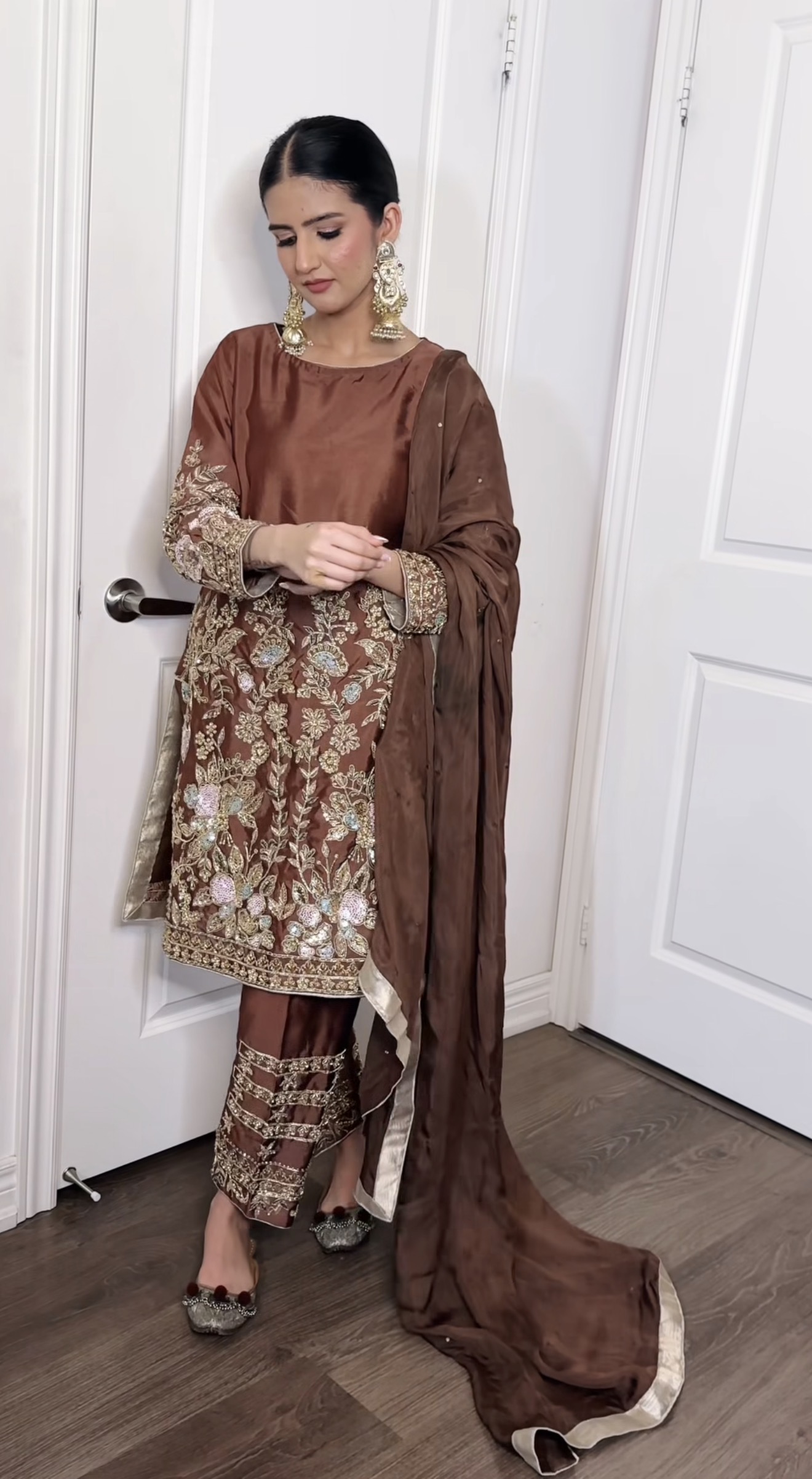 Sitara-e-Shan (ਸਤਾਰਾ-ਏ-ਸ਼ਾਨ | ستارہِ شان)-Star of Grandeur from our exclusive Lahore Collection. (Image - 1)