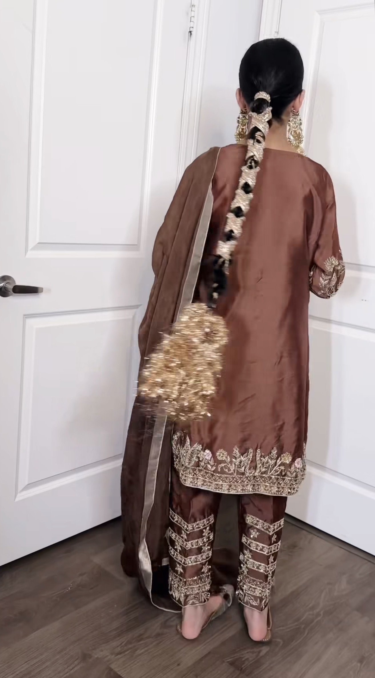 Sitara-e-Shan (ਸਤਾਰਾ-ਏ-ਸ਼ਾਨ | ستارہِ شان)-Star of Grandeur from our exclusive Lahore Collection. (Image - 1)