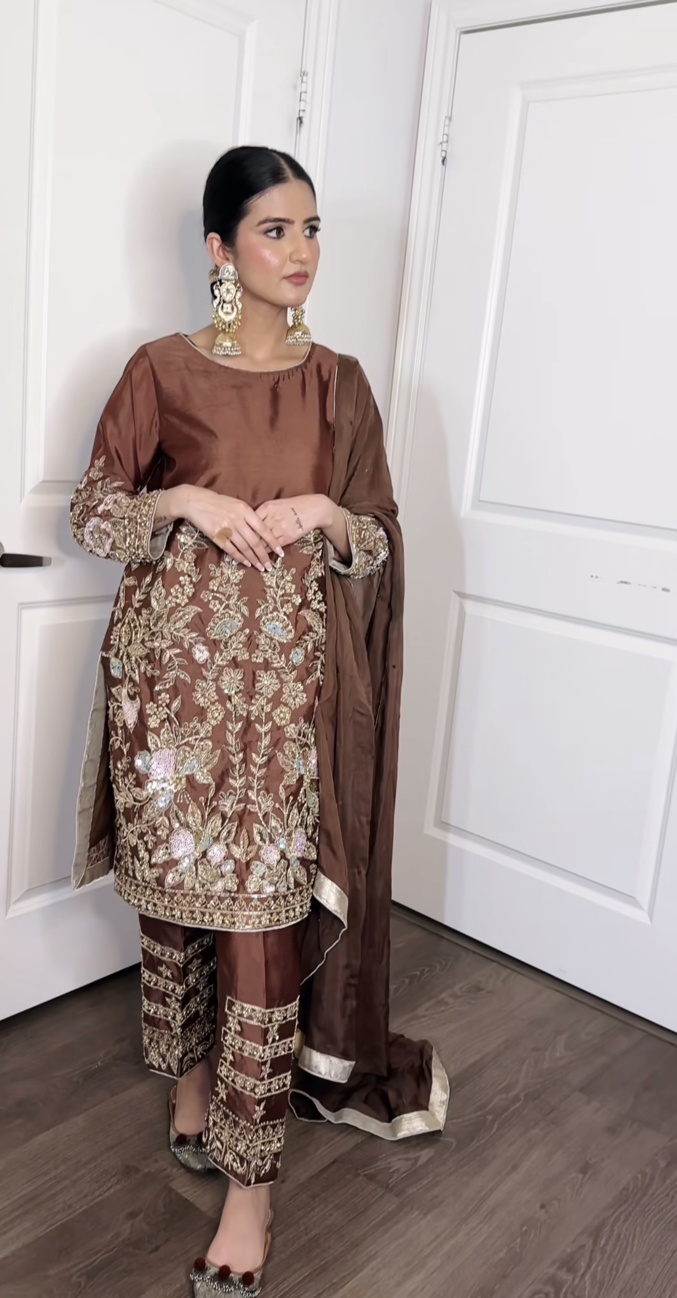 Sitara-e-Shan (ਸਤਾਰਾ-ਏ-ਸ਼ਾਨ | ستارہِ شان)-Star of Grandeur from our exclusive Lahore Collection. (Image - 1)