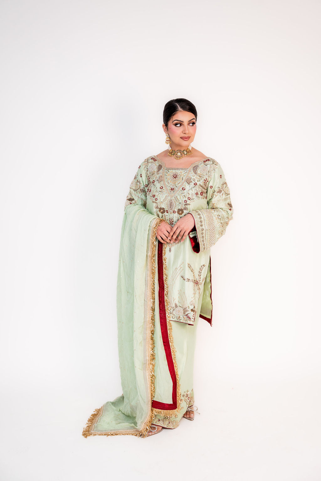 Zar-e-Shaan (ਜ਼ਰ-ਏ-ਸ਼ਾਨ | زرِ شان) (Image - 1)