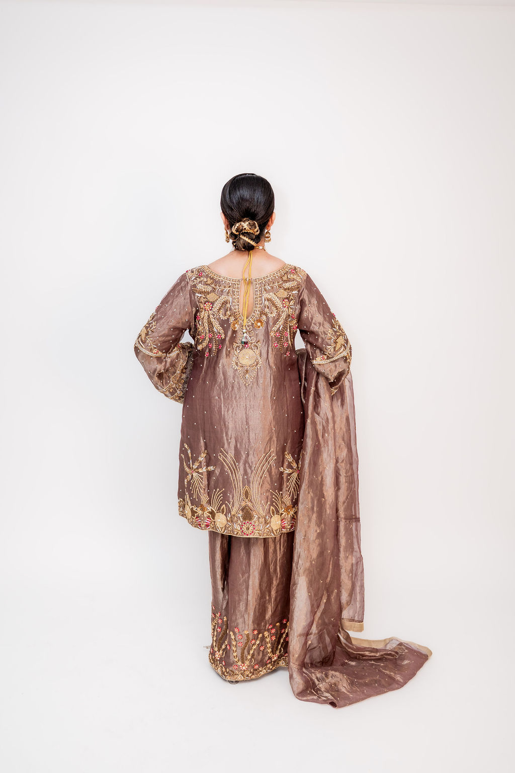 Zar-e-Shaan (ਜ਼ਰ-ਏ-ਸ਼ਾਨ | زرِ شان) (Image - 1)