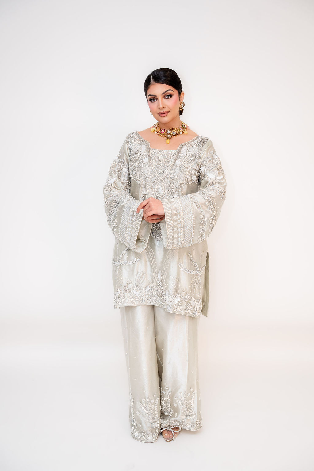 Zar-e-Shaan (ਜ਼ਰ-ਏ-ਸ਼ਾਨ | زرِ شان) (Image - 1)