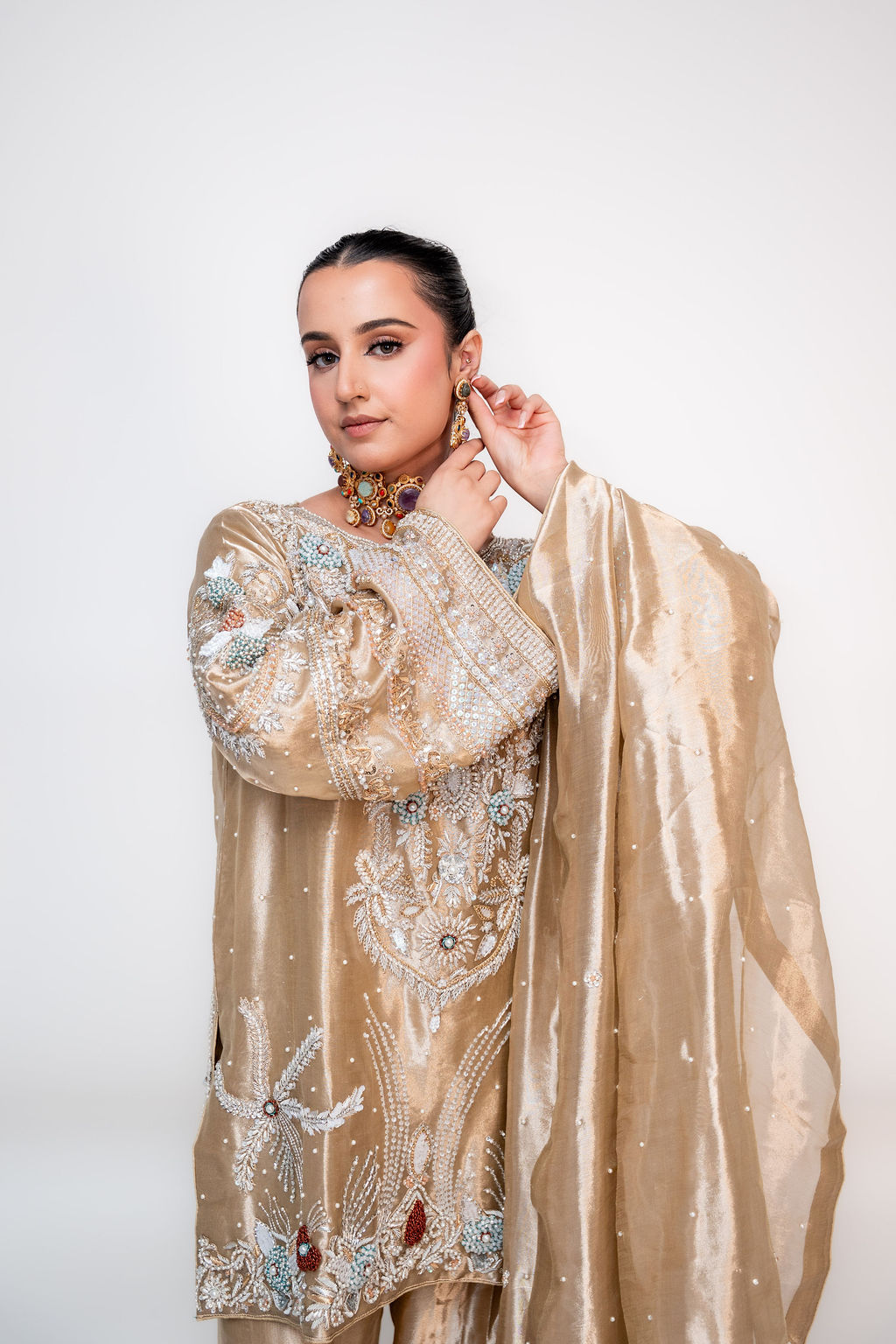 Zar-e-Shaan (ਜ਼ਰ-ਏ-ਸ਼ਾਨ | زرِ شان) (Image - 1)