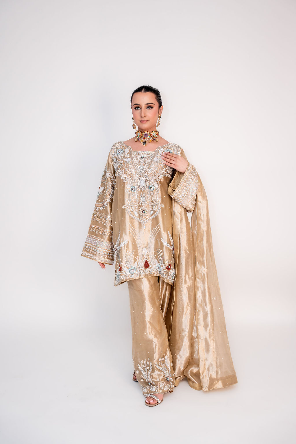 Zar-e-Shaan (ਜ਼ਰ-ਏ-ਸ਼ਾਨ | زرِ شان) 1