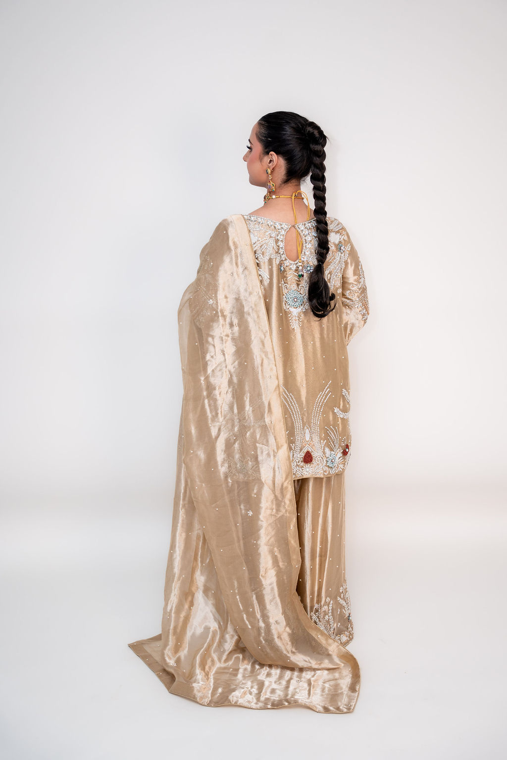 Zar-e-Shaan (ਜ਼ਰ-ਏ-ਸ਼ਾਨ | زرِ شان) (Image - 1)