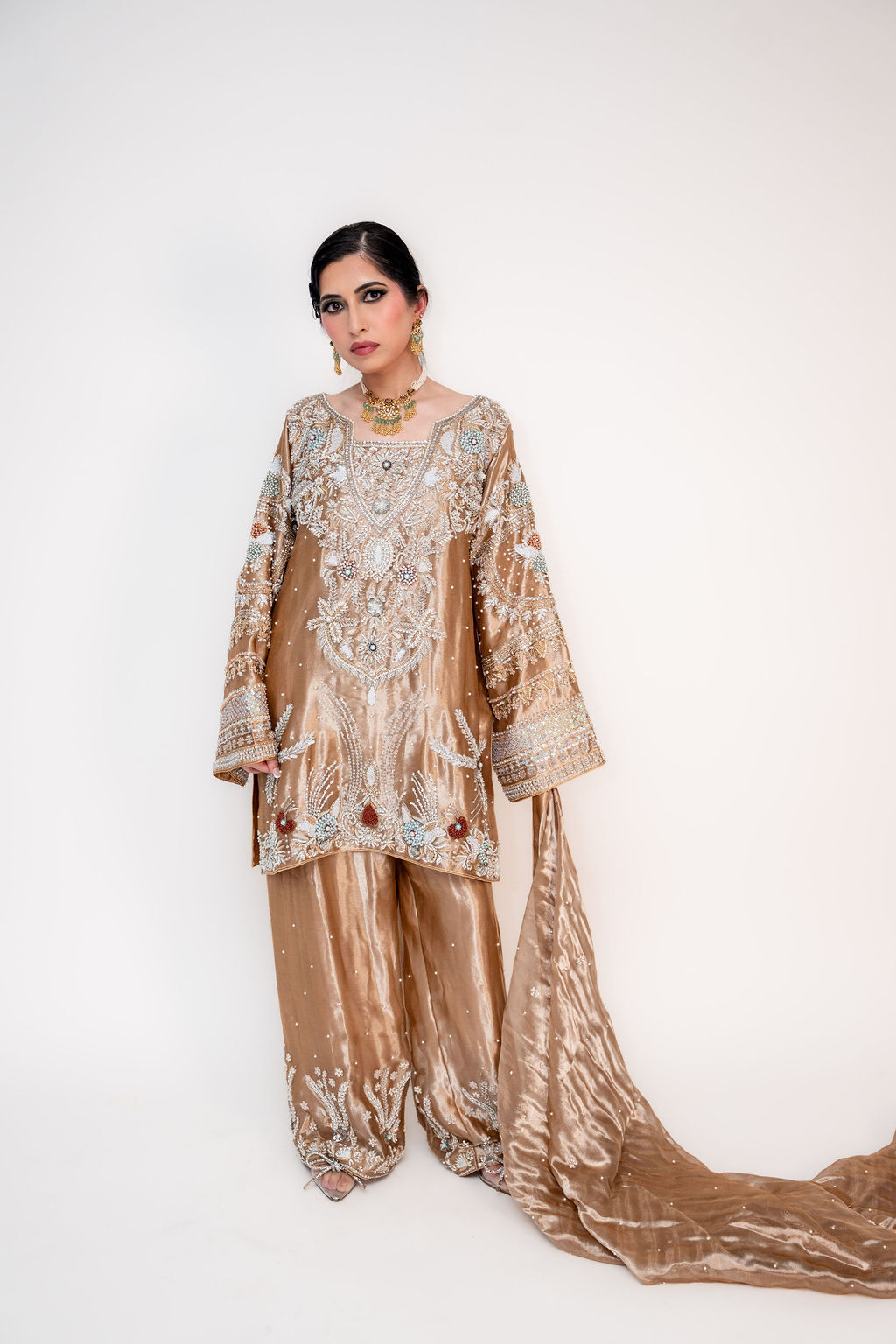 Zar-e-Shaan (ਜ਼ਰ-ਏ-ਸ਼ਾਨ | زرِ شان) (Image - 1)