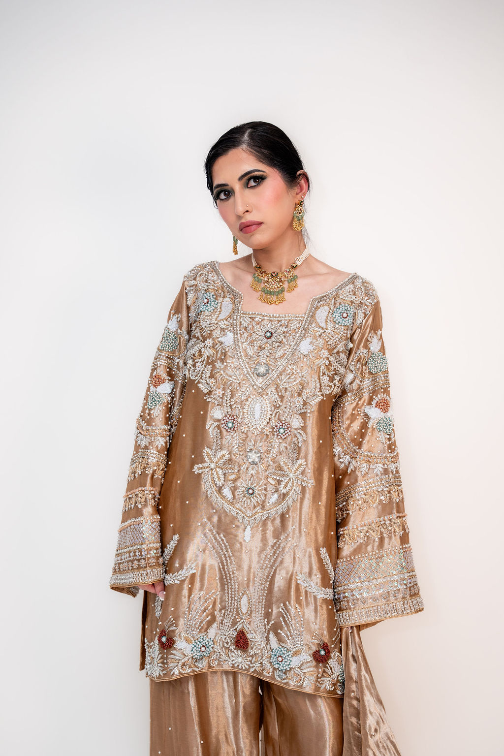 Zar-e-Shaan (ਜ਼ਰ-ਏ-ਸ਼ਾਨ | زرِ شان) (Image - 1)