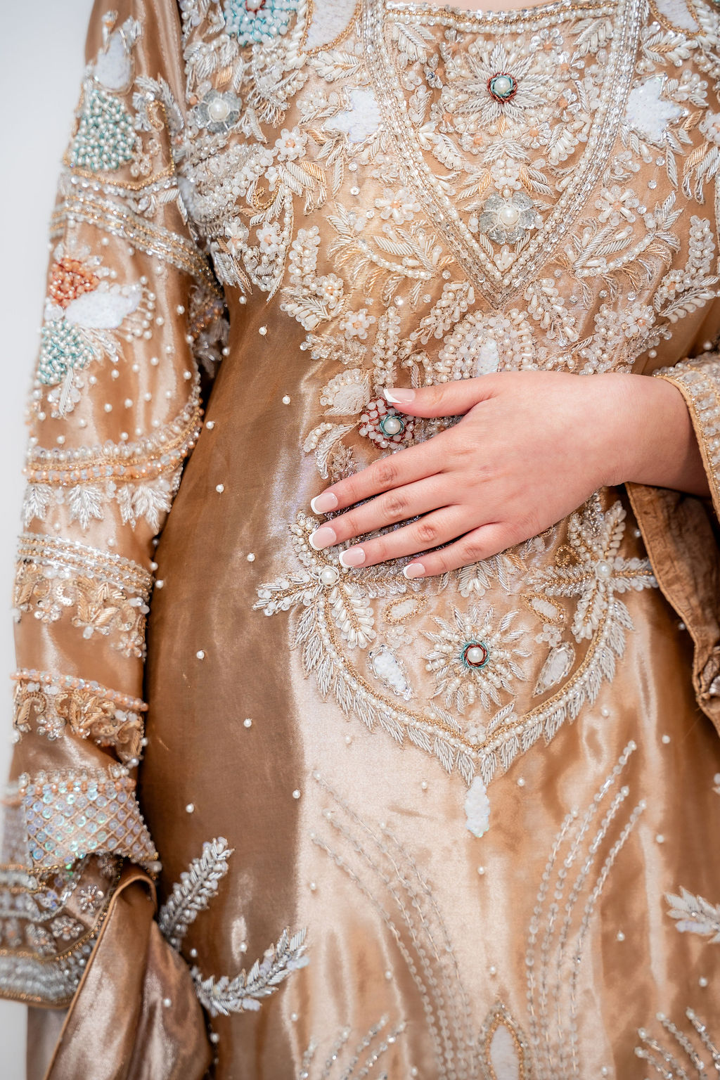 Zar-e-Shaan (ਜ਼ਰ-ਏ-ਸ਼ਾਨ | زرِ شان) (Image - 1)